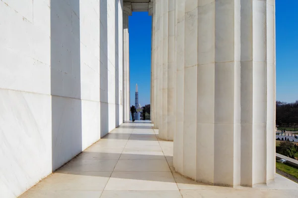 W lincoln memorial w Waszyngtonie, usa. to jest amerykański pomnik narodowy, zbudowany na cześć abraham lincoln. — Zdjęcie stockowe