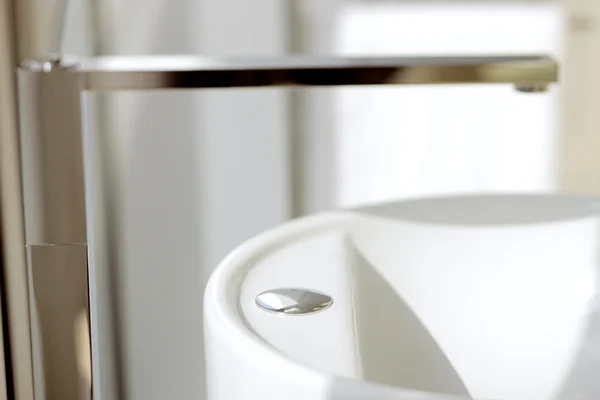 Contemporary wash-hand basin and faucet — Stock Photo, Image