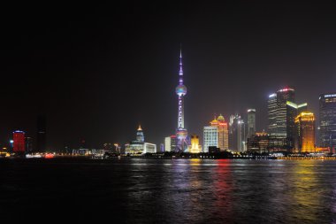 Shanghai, Çin: bund, gece boyunca skyline görünümü