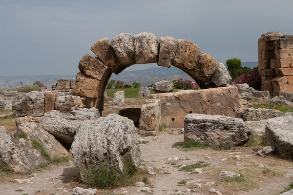 Руины древнего города Иераполис, Турция — стоковое фото