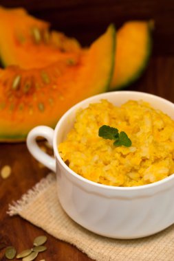 kabak püresi ve kabaklar ahşap tablo