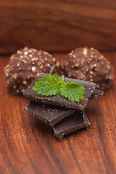 Chocolate, caramelo de chocolate para San Valentín — Foto de Stock