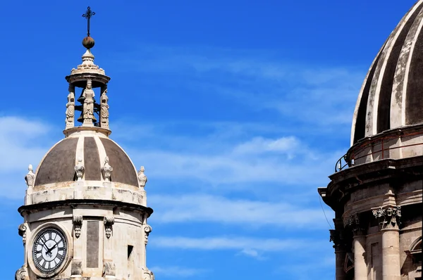 Cruz, en la catedral de Catania — Foto de Stock