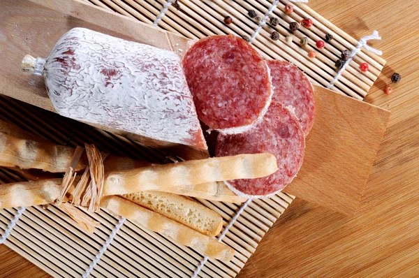 Rebanadas de salami — Foto de Stock