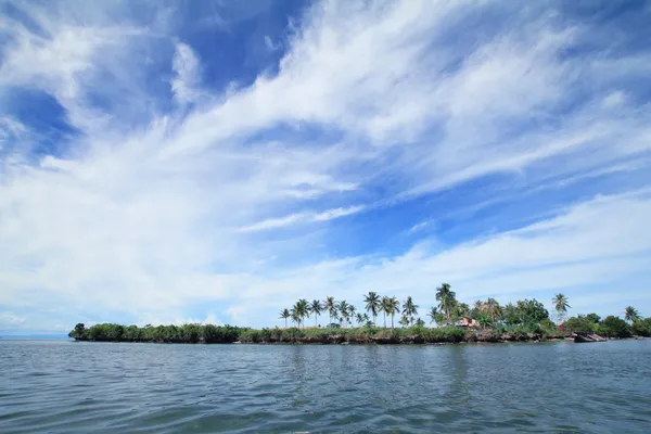 Island with beautiful sky — Stock Photo, Image