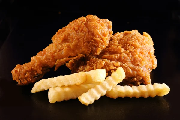 Fried chicken and french fries — Stock Photo, Image