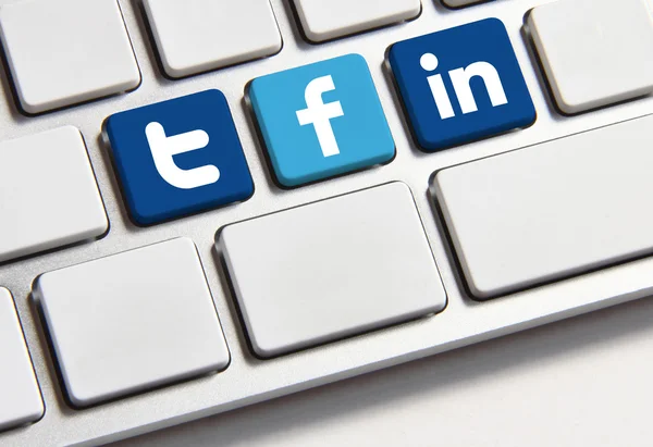 Facebook twitter und linkedin keyboard — Stockfoto