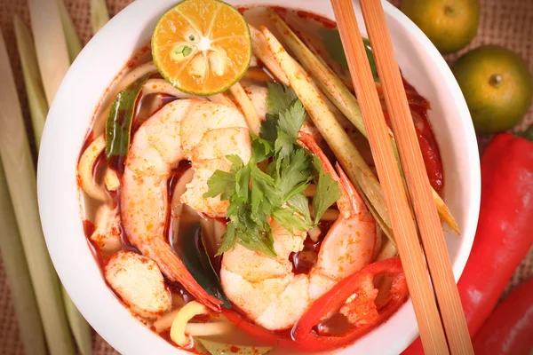 Tom yam şehriye — Stok fotoğraf