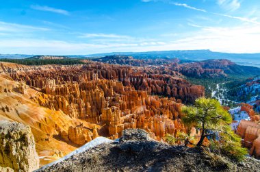 Utah 'taki Bryce Canyon Ulusal Parkı' na bakın.