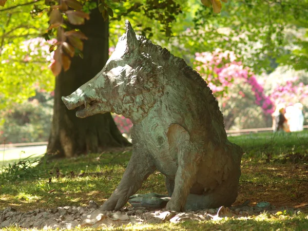 Statue of a wild boar, pig Royal Greenhouses — Stock Photo, Image