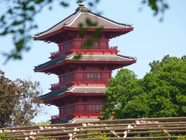 Japanese Tower And Royal Gardens — Stock Photo, Image