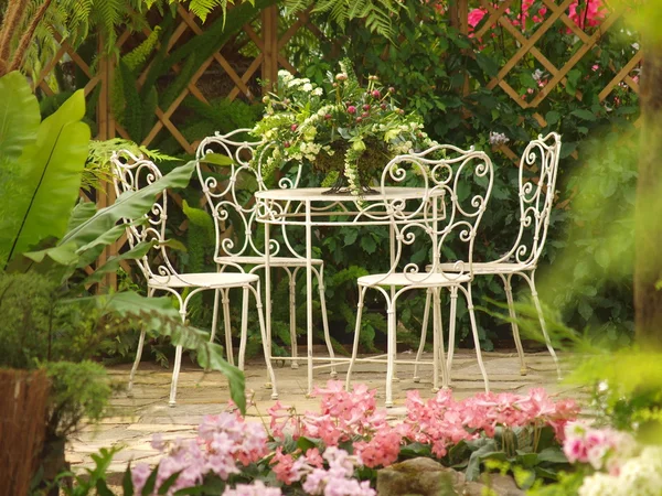 sandalye ve masa Kraliyet Konservatuarı Brüksel Belçika.