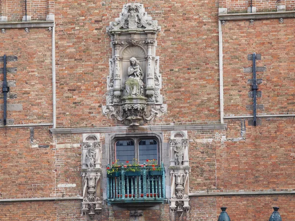 Statue of the Virgin Mary in Belfort — Stock Photo, Image