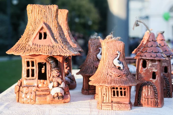 Small clay figurines houses in Moldavian style — Stock Photo, Image