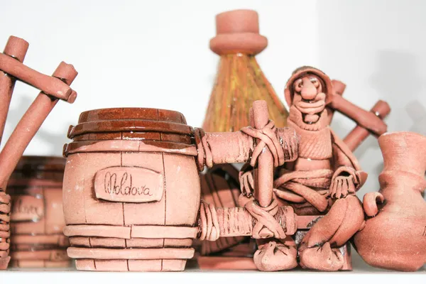 Decorative statuette of Moldavian and barrels — Stock Photo, Image