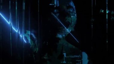 Efektli Korkunç Zombi, İki Bilgisayar Animasyonu Karışık Medya