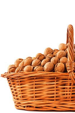 hasır sepet içinde ceviz