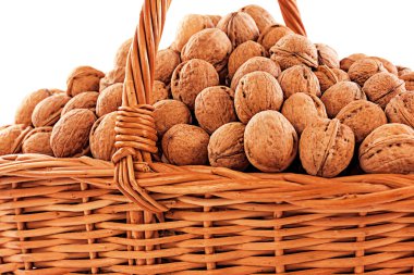 hasır sepet içinde ceviz