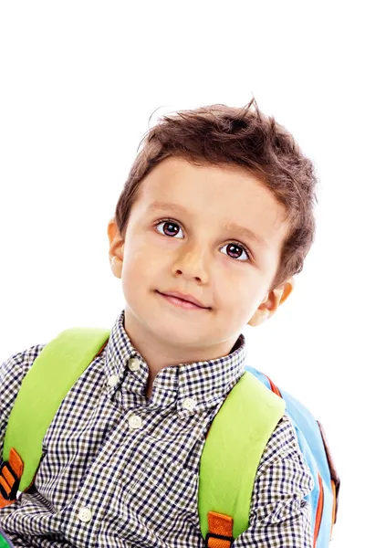 Retrato de un niño adorable con mochila — Foto de Stock