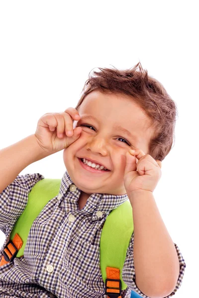 Porträtt av en bedårande liten pojke med ryggsäck — Stockfoto