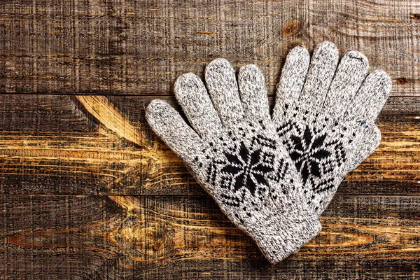 Grey knitted winter gloves — Stock Photo, Image