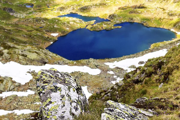 フグラシ山から湖の美しい夏の風景 — ストック写真