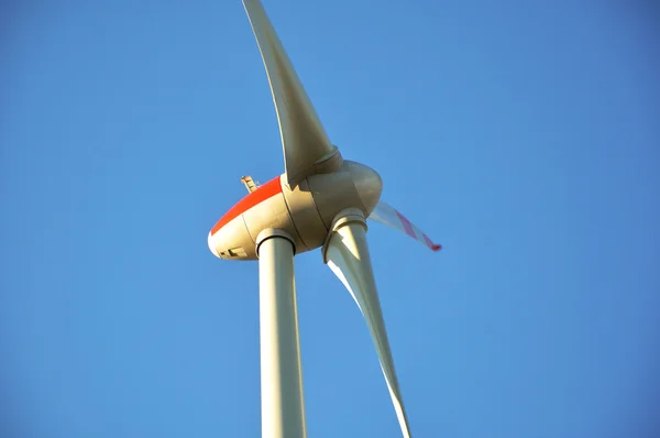Elektrické větrný mlýn — Stock fotografie