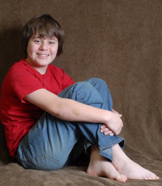 anlatım iyi görünümlü on iki yaşında bir çocuk