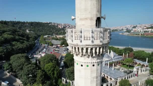 Minarete de la mezquita del sultán Eyup — Vídeo de stock