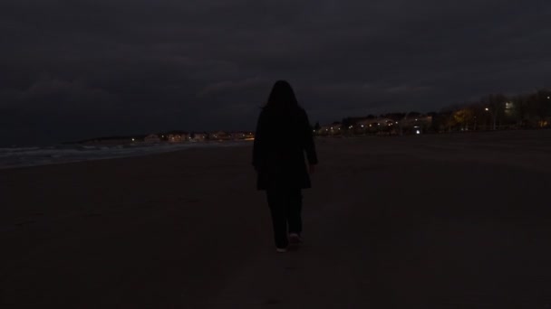 Walking Coast Night — Vídeo de Stock