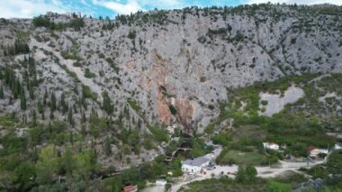 Blagaj Şehri Uçurumun Altında 