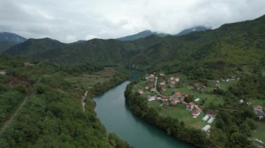 Jablanica Nehri Kıvrılması