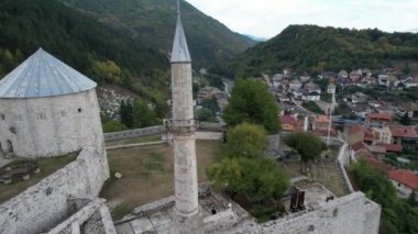 Orta Çağ Şatosu Minaresi