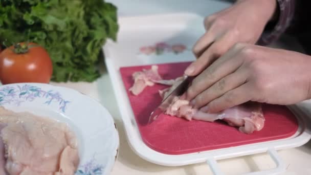 Julienne Up Poulets — Video