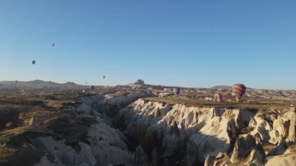 Völgye repülő léggömb Cappadocia — Stock videók