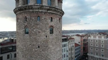 Galata Kulesi Bir uçtan diğer uca