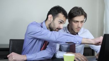 Proje üzerinde çalışan çalışma arkadaşları