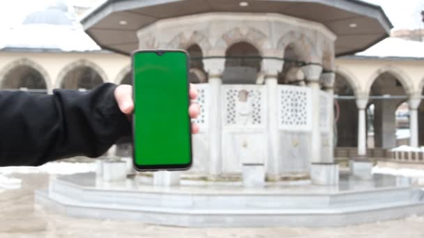 Visa app i moskén — Stockvideo