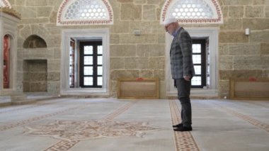 Adam Mescid 'de Namaz Kılavuzu
