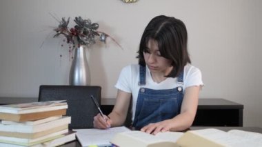 Farklı Kaynaklar Yazılıyor