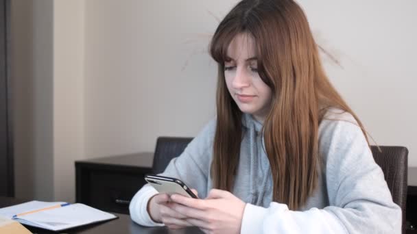 Girl Spent Time With Phone — Vídeo de stock