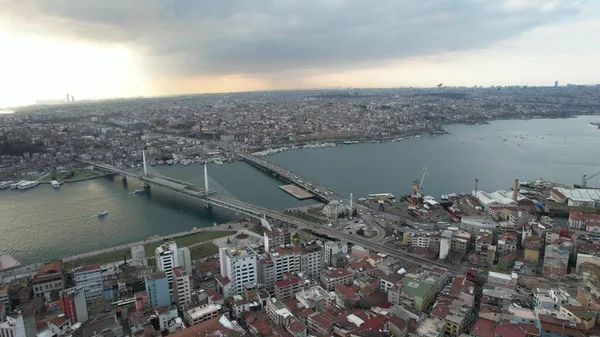 İstanbul Altın Boynuz Köprüleri — Stok fotoğraf