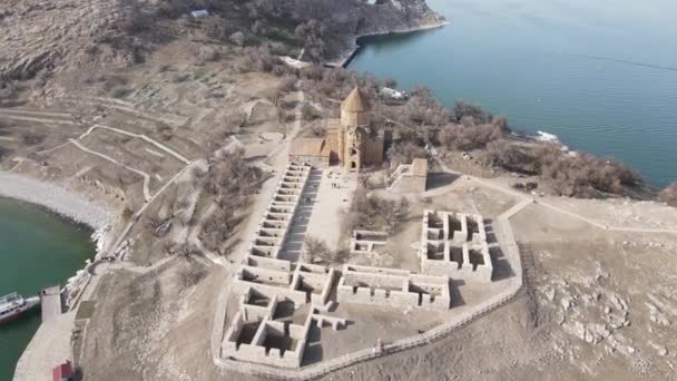 Drónfelvételek Örmény Egyház — Stock videók