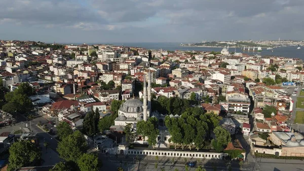 İstanbul Yeni İslami Valide Camii Uskudar