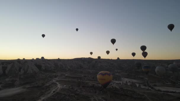 Drone Pohled Horkovzdušné Balóny Létající Obloze Turistické Létající Balónky Stoupající — Stock video