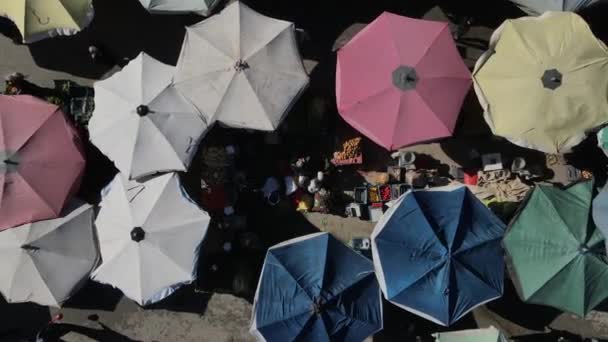 Drone Footage Shopping Markets Set Street Street Shopping Covered Umbrellas — 图库视频影像