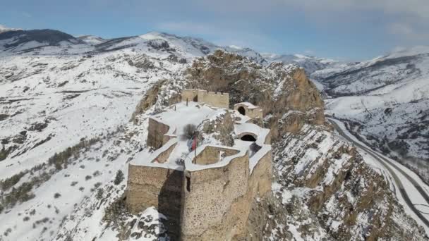 Famoso Castillo Cabras Gumushane Construido Punto Más Alto Montaña Torre — Vídeo de stock