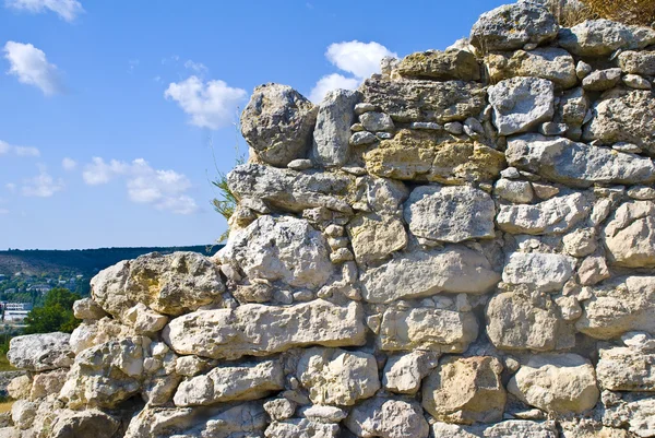 Ambachtelijke stenen muur — Stockfoto