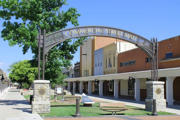 Commerciële straat mall-atchison, kansas — Stockfoto