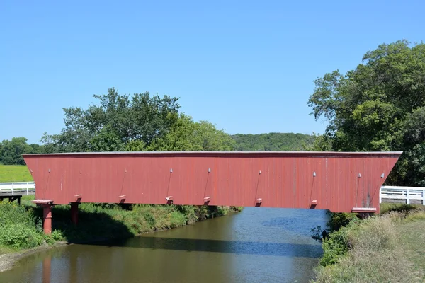 Täckta bron-madison county, iowa — Stockfoto